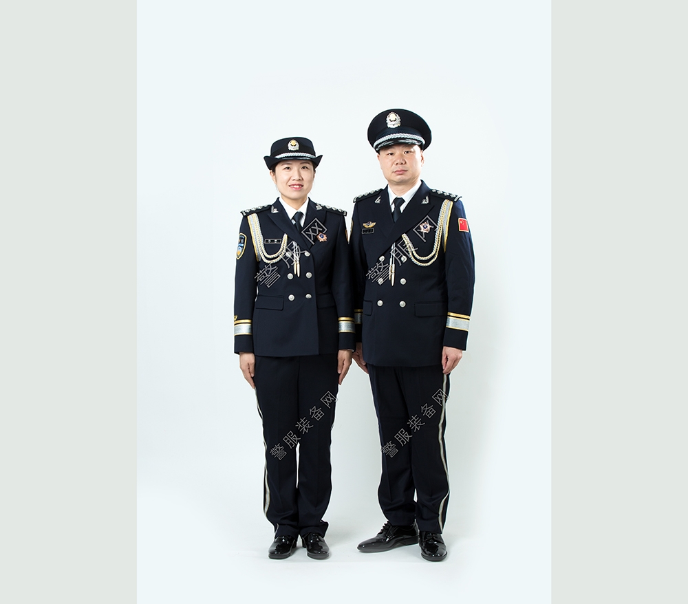 哈尔滨警察警礼服